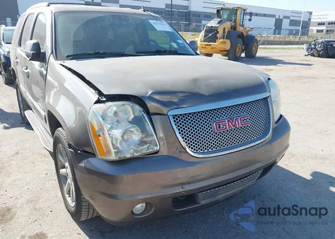 2013 GMC Yukon Denali z USA, uszkodzony, nr VIN 1GKS2EEF2DR240864